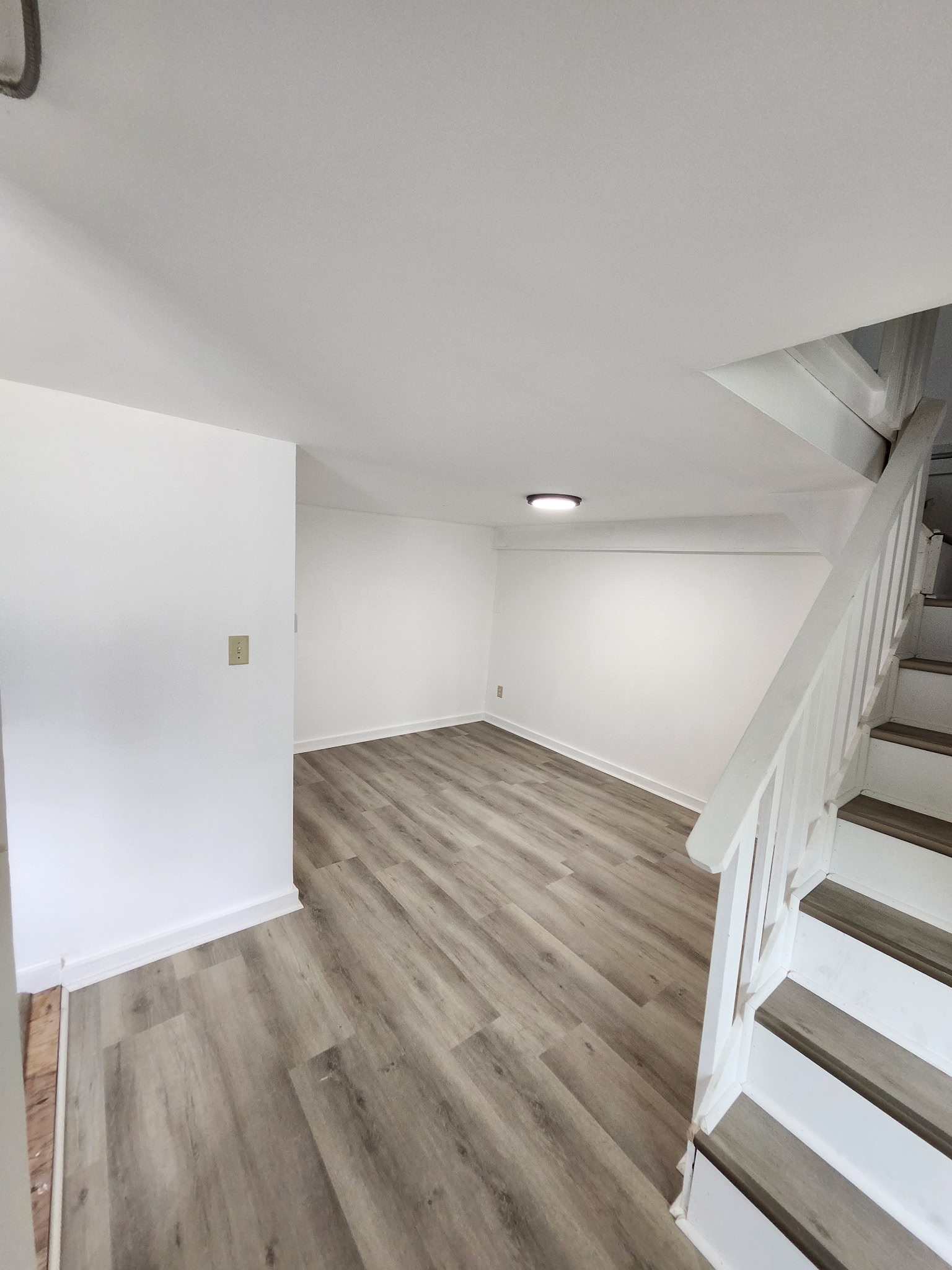 665 Cape Street - 3